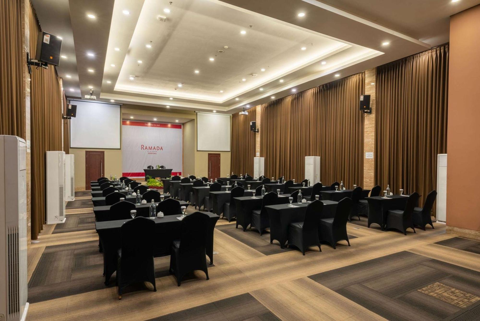 Ramada By Wyndham Serpong Exteriör bild
